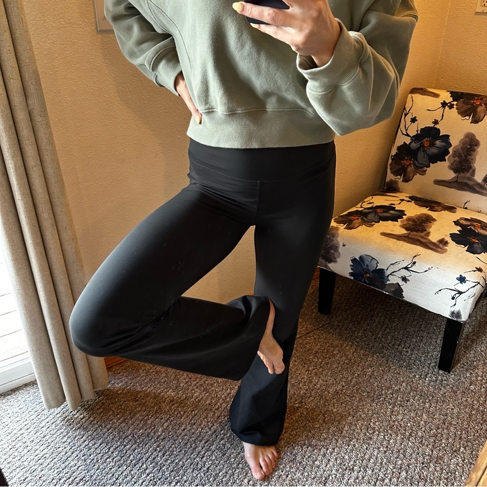 GAP Black High-Rise Flare Leggings